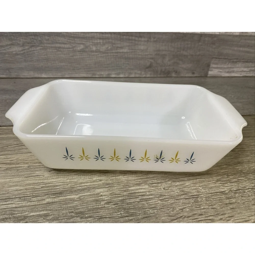 Fire-King Loaf Pan Unisex OS White Good Atomic Starburst Milk Glass MCM USA